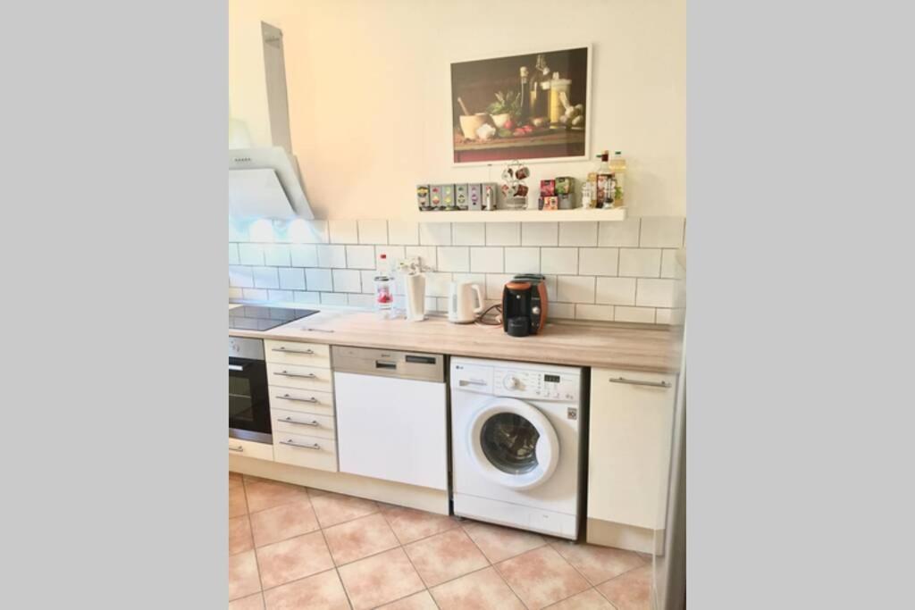 Apartment 120 Qm -3 Schlafzimmer-2 Baeder- Fuer 7 Gaeste デュッセルドルフ エクステリア 写真