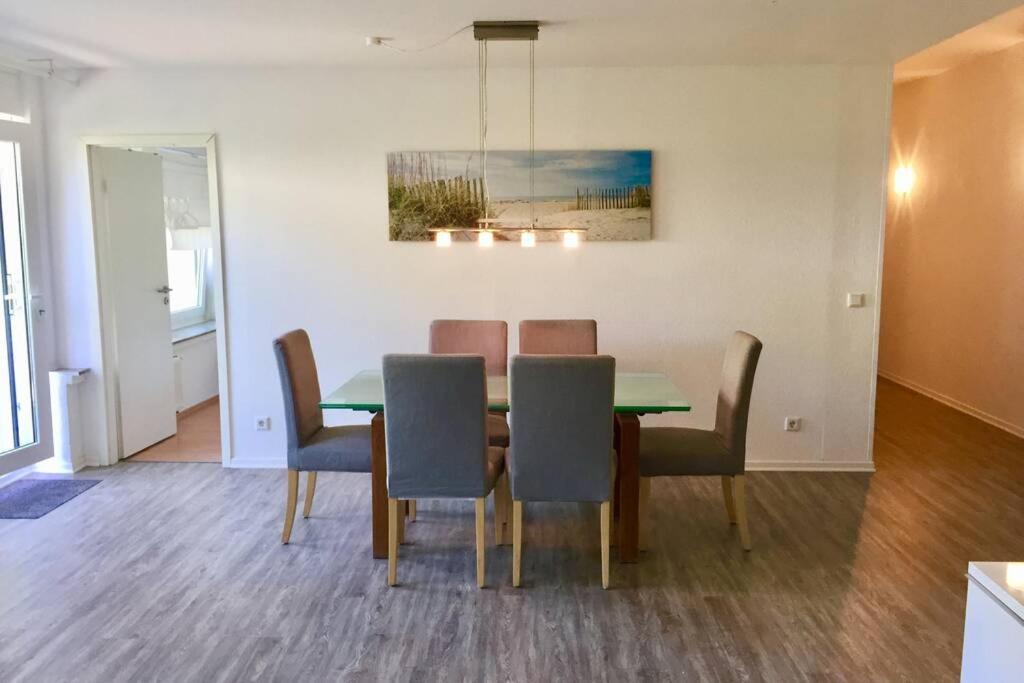 Apartment 120 Qm -3 Schlafzimmer-2 Baeder- Fuer 7 Gaeste デュッセルドルフ エクステリア 写真